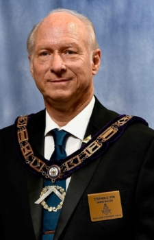 M∴W∴ Stephen Yon